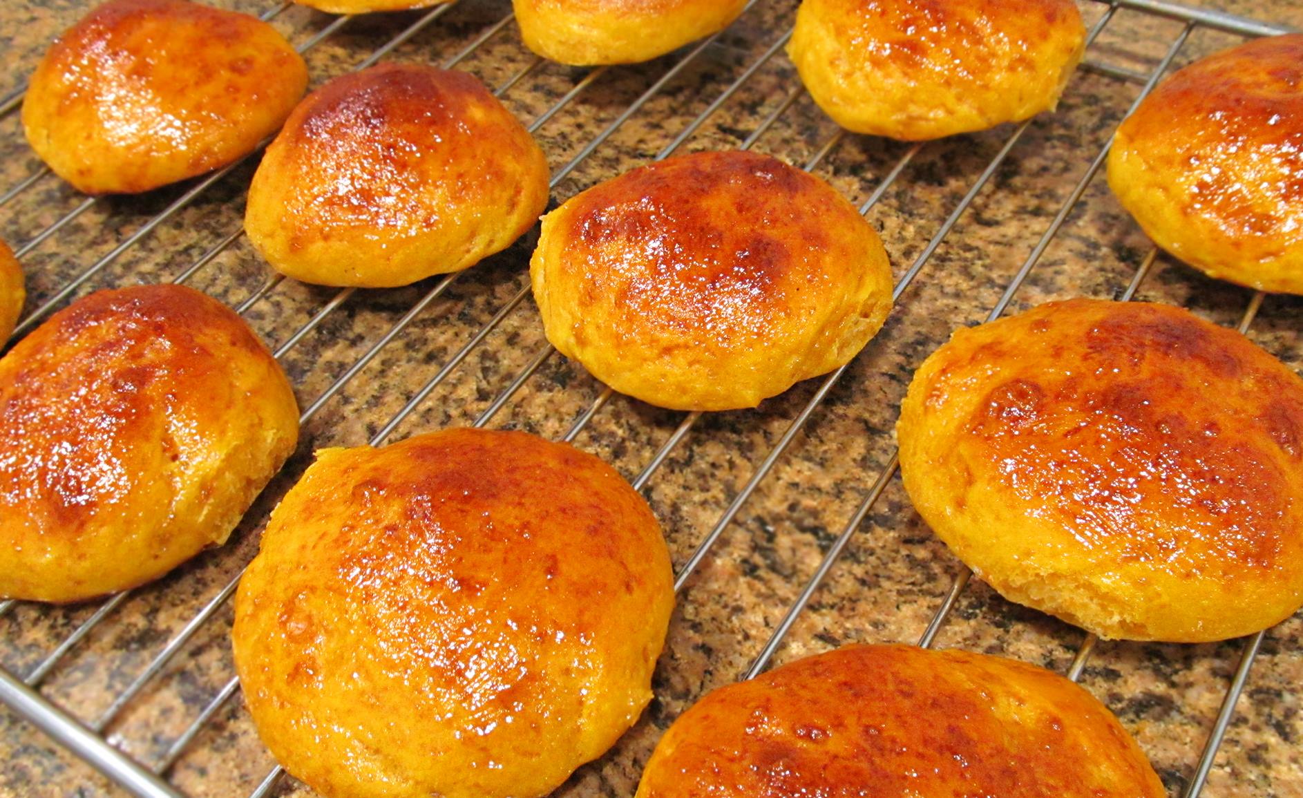 Bollos de Leche con Calabaza  Electrodomésticos Brandt