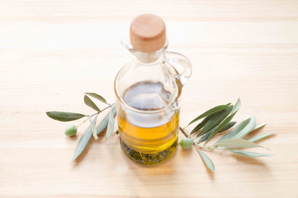 WikiBrandt: Cómo preparar aceites aromatizados en casa